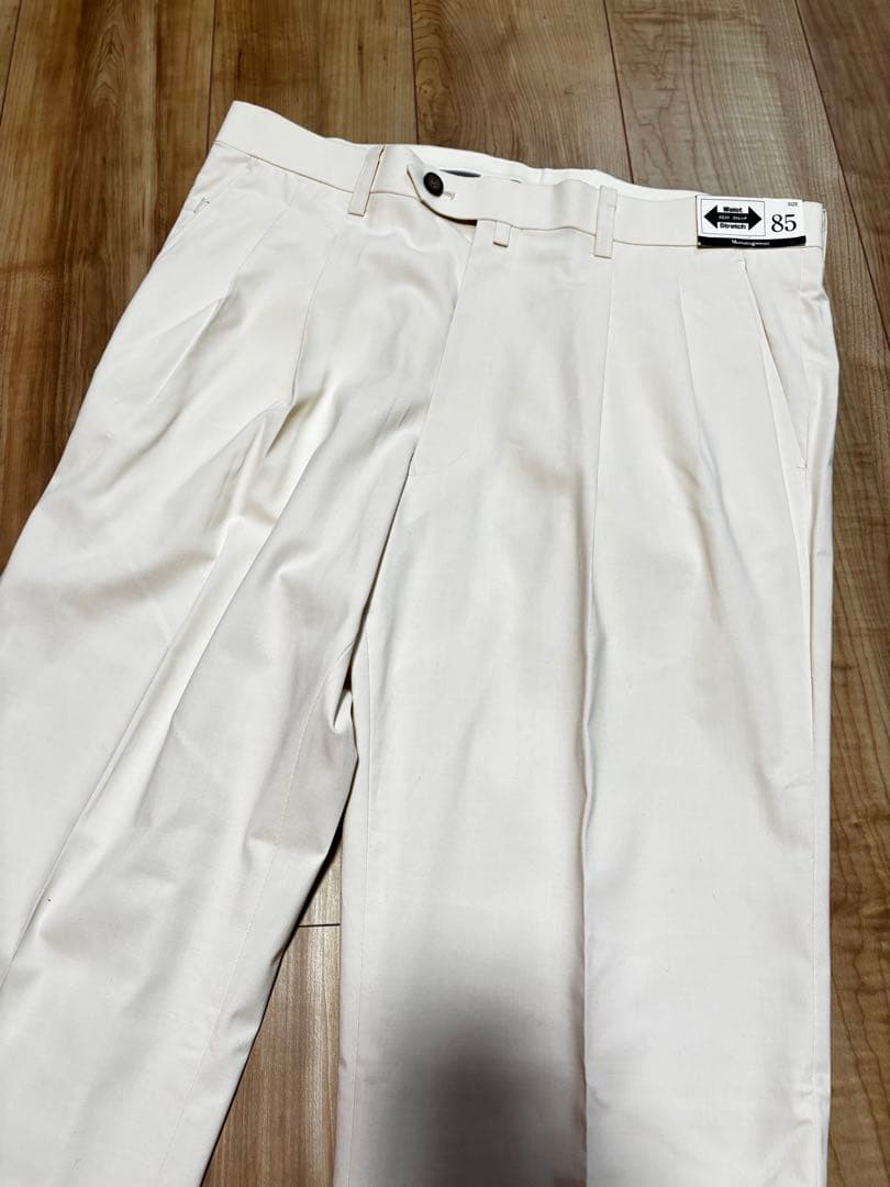 新品。マンシングウェア パンツ