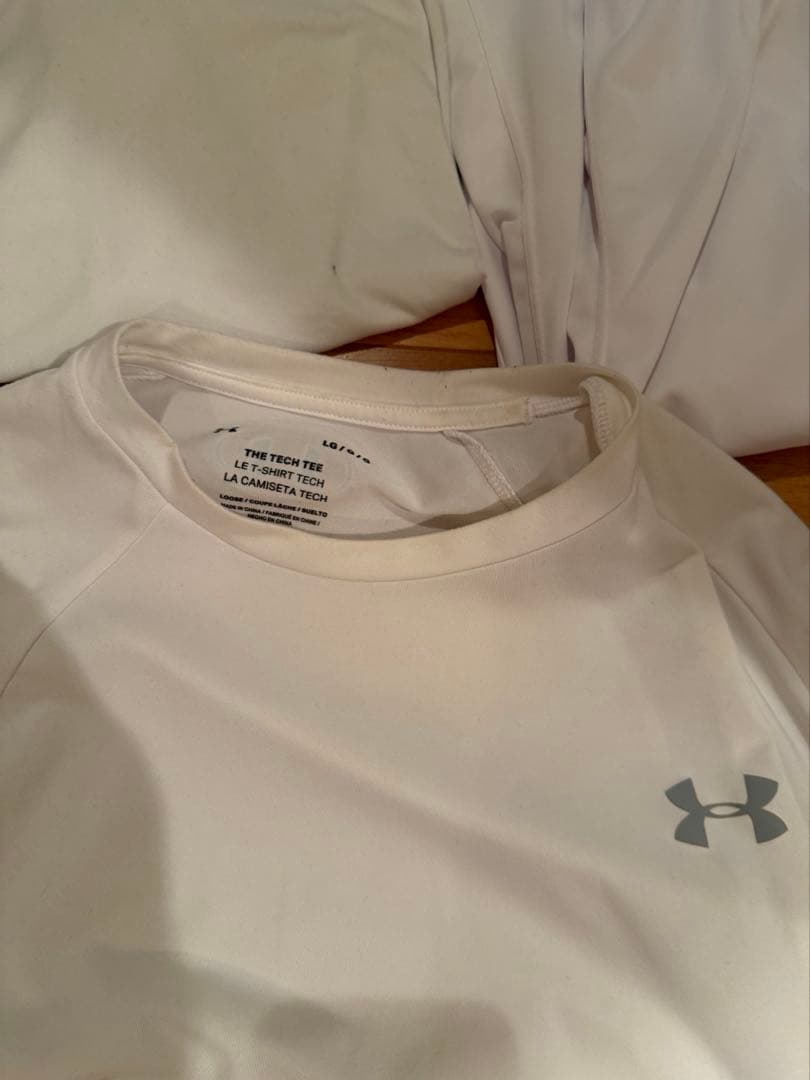 UNDER ARMOUR Tシャツ・ショートパンツセット