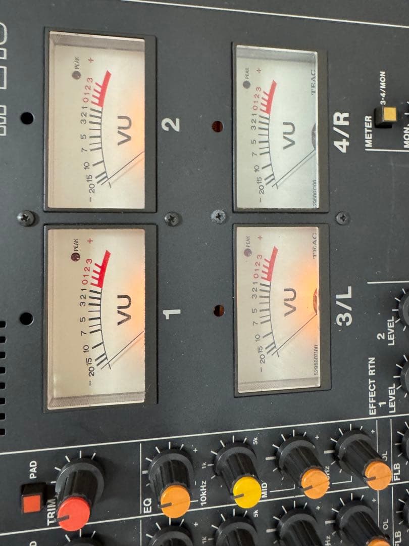 【訳あり】TASCAM M-216