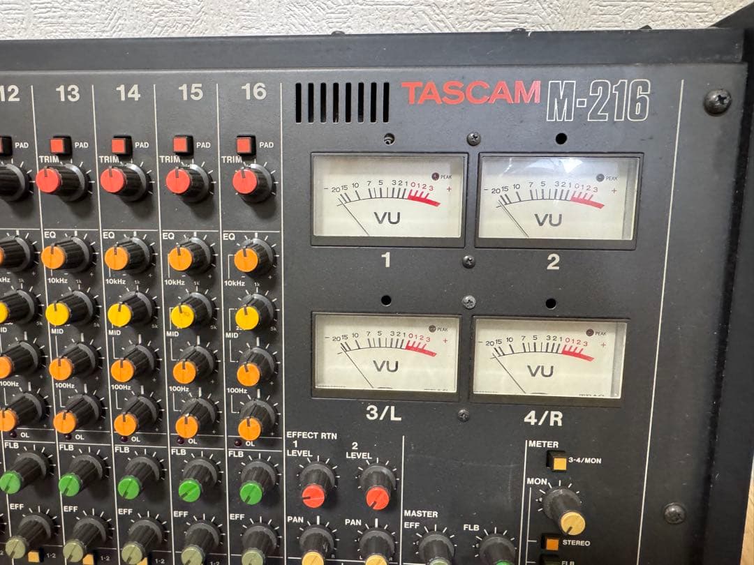 【訳あり】TASCAM M-216