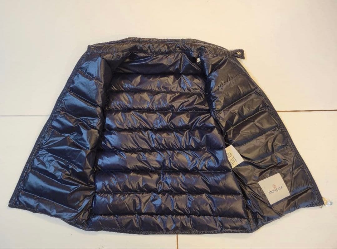 む*い様 Moncler モンクレール GUI GILET ネイビー ダウンベス
