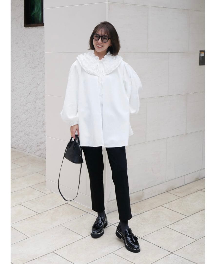 トップス BeBeoD Volume tulle frill neck blouse