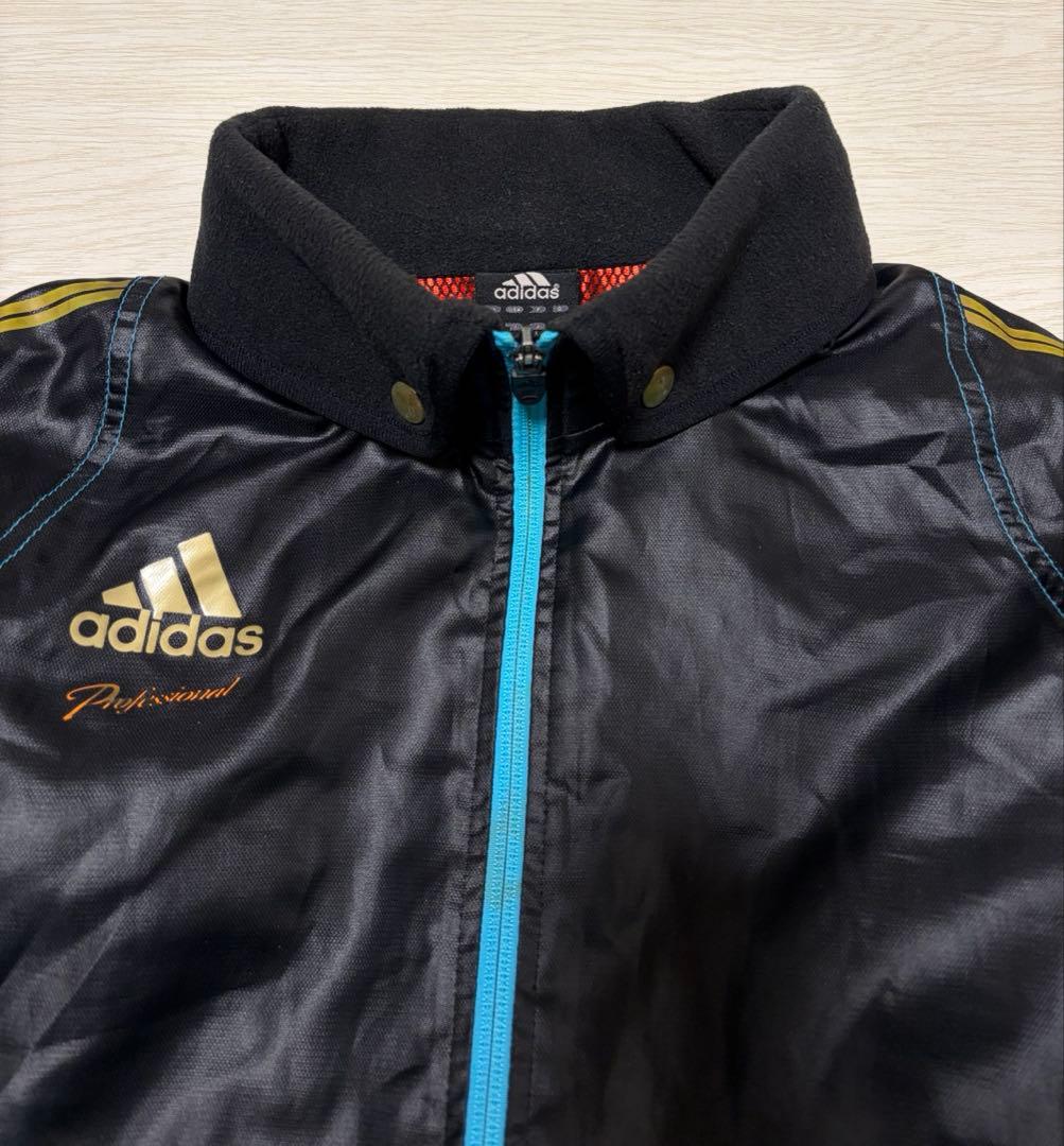 adidasアディダスプロフェッショナル 襟フリースジャンパー(パンツ付)