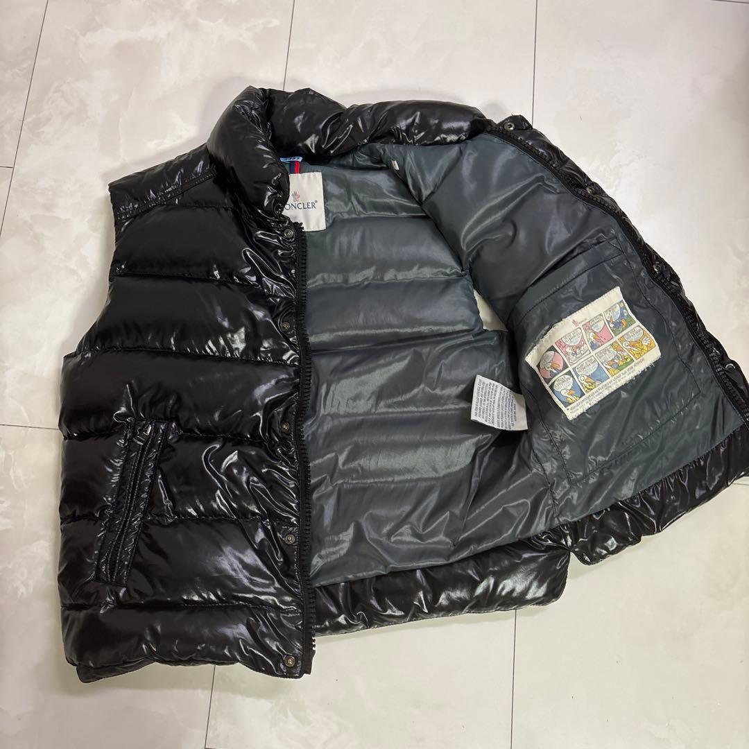 MONCLER モンクレール　ダウンベスト　メンズ　ジャケット
