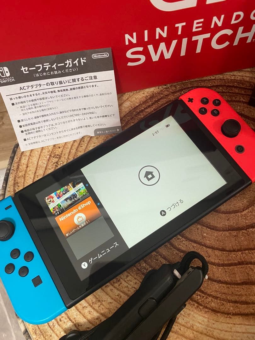 Nintendo Switch ニンテンドースイッチ本体　ネオン ①