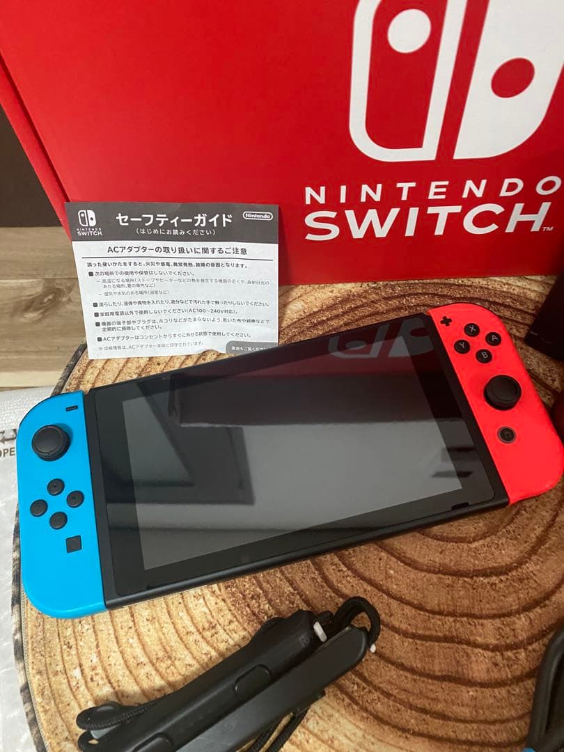 Nintendo Switch ニンテンドースイッチ本体　ネオン ①