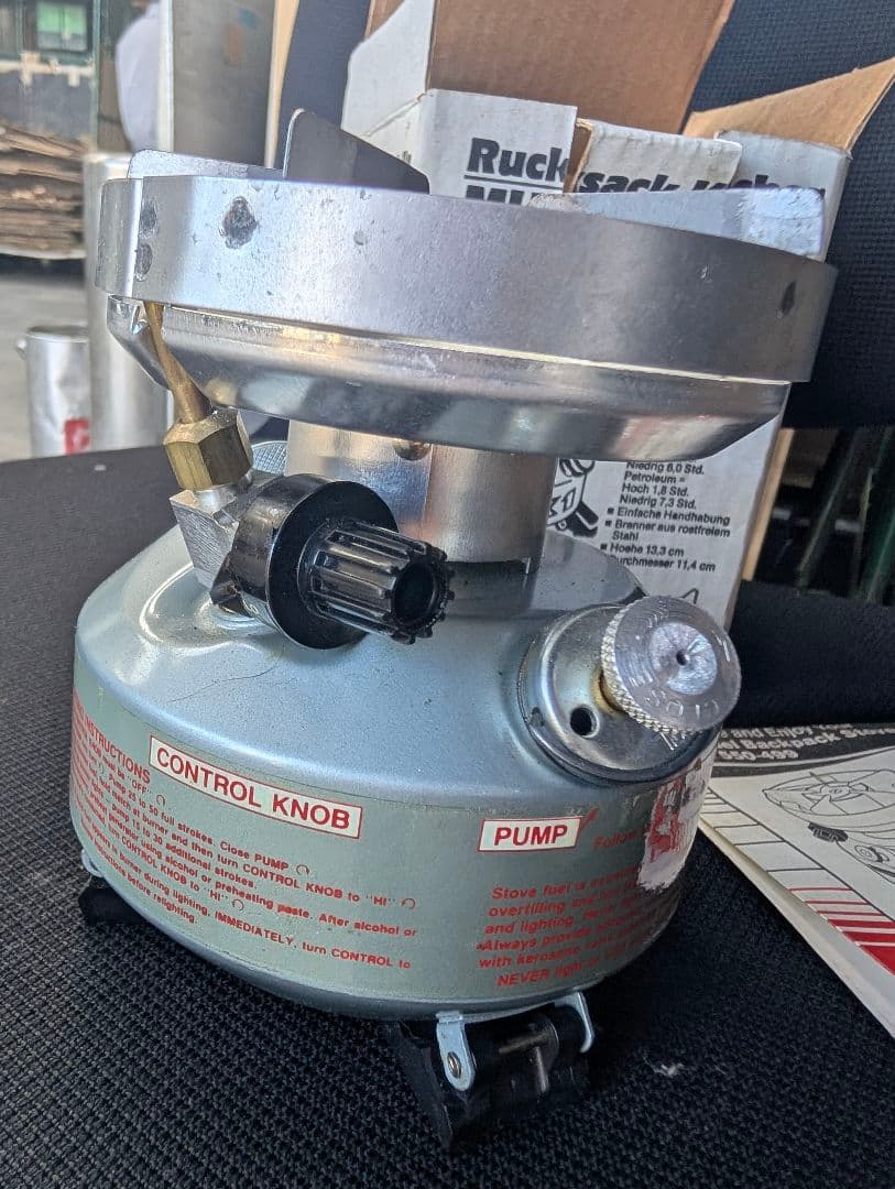 燻*人様 550 シングルバーナー　ストーブ　マルチフューエル　Coleman