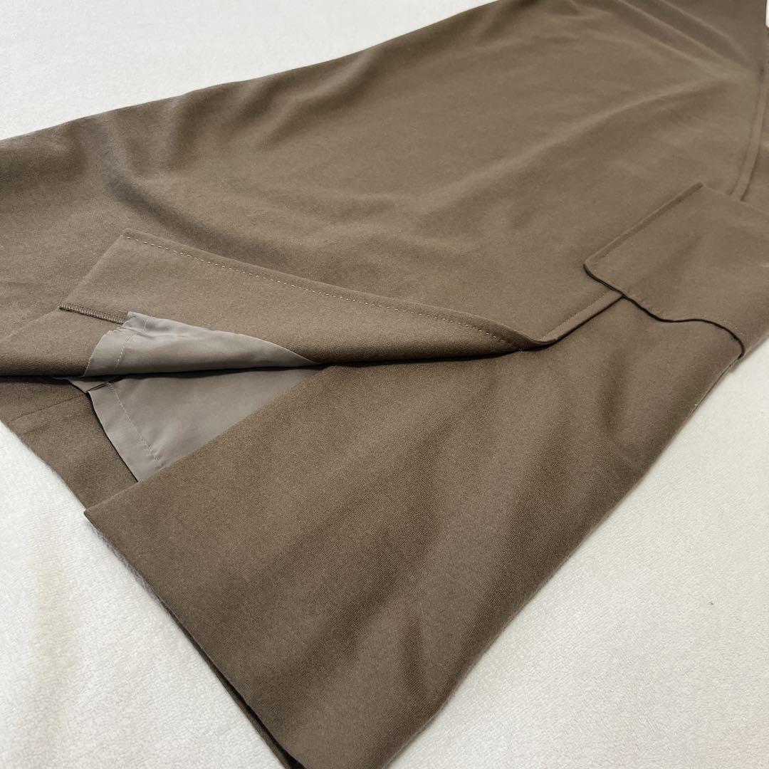 未使用品　Yoshie Inaba Vネックロングワンピース