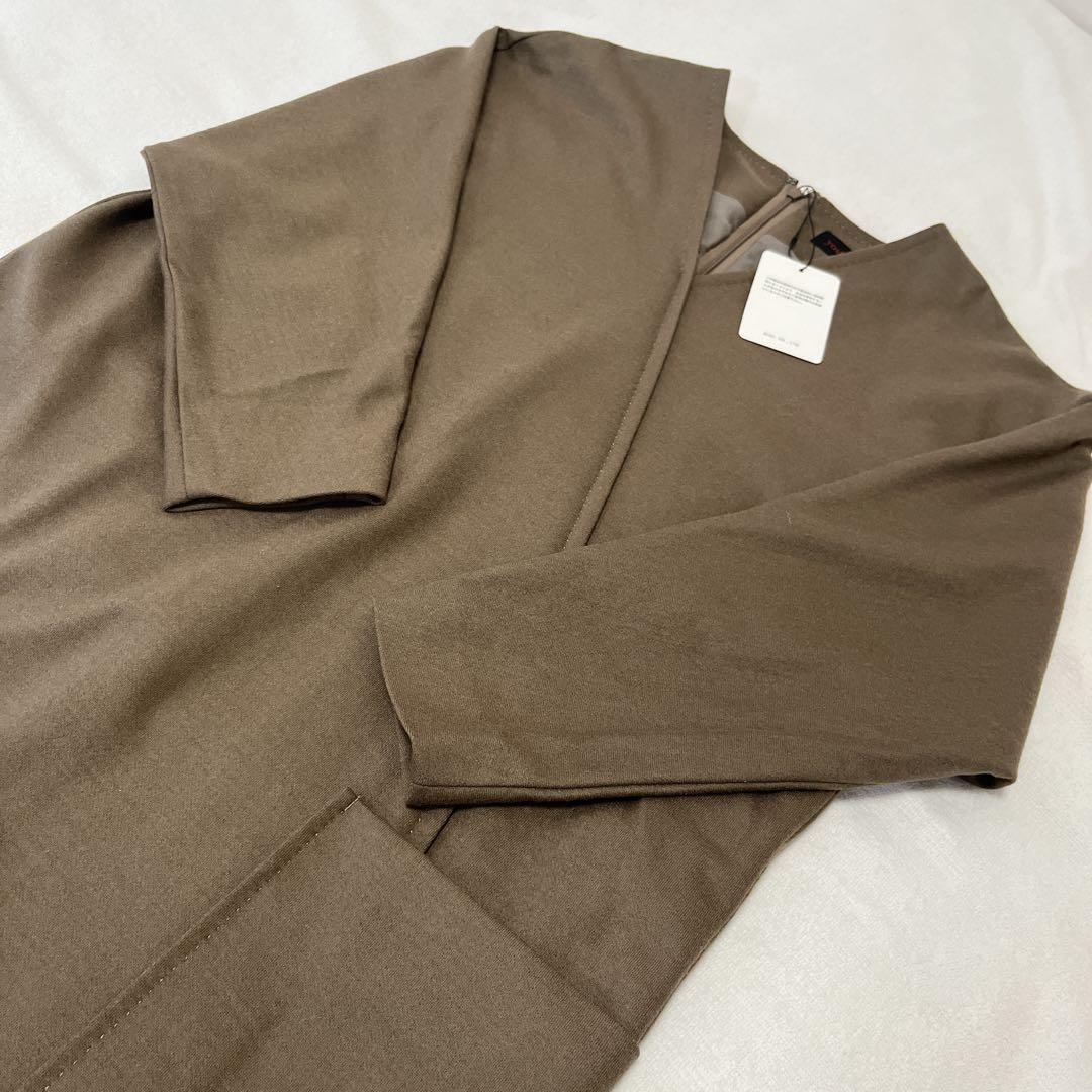 未使用品　Yoshie Inaba Vネックロングワンピース