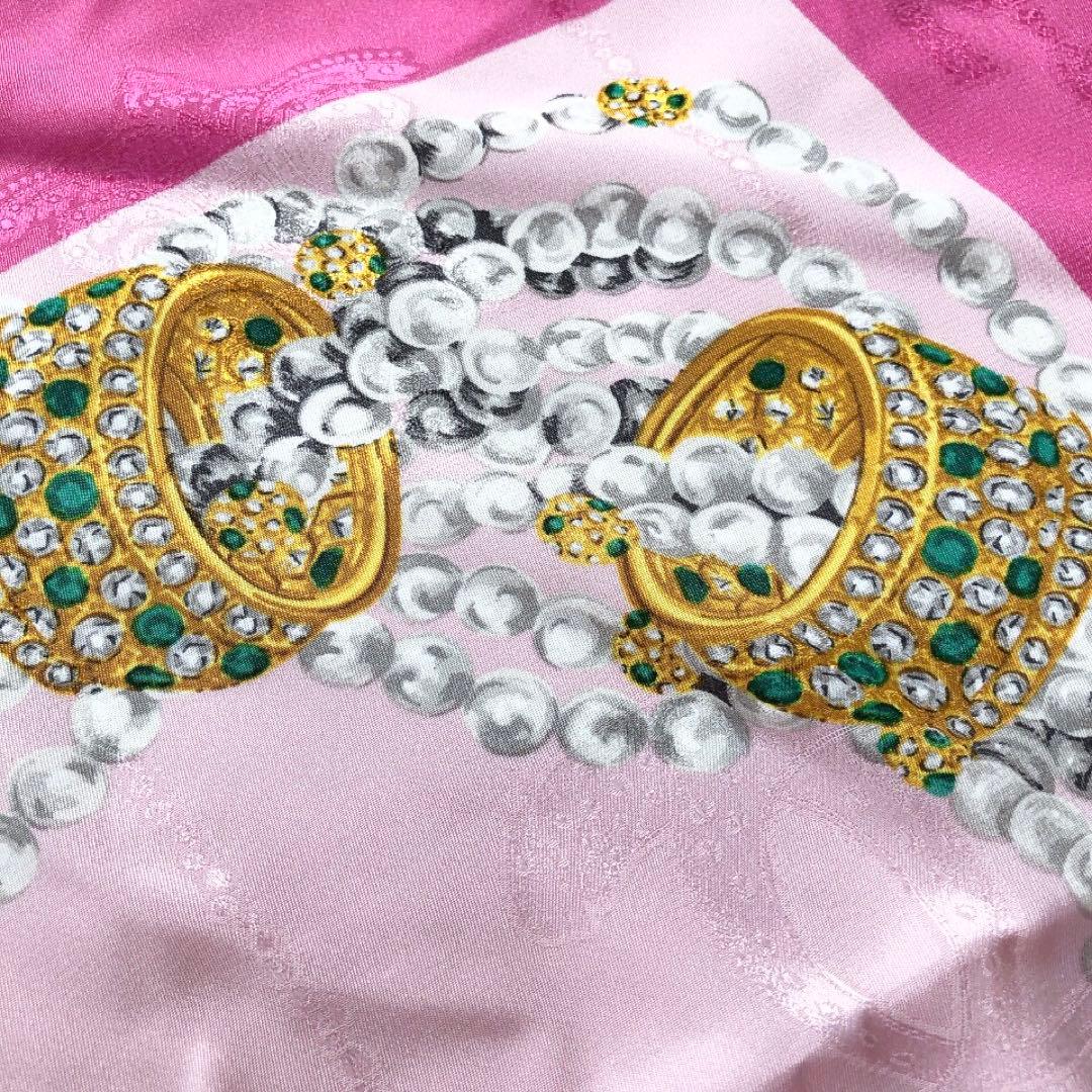 Cartier*カルティエ　大判スカーフ　シルク100%　ジュエリー　宝飾 虎