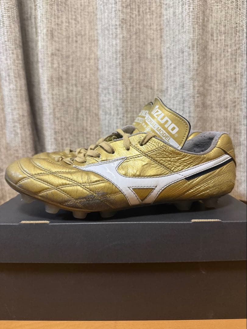Mizuno Morelia ULサッカースパイク