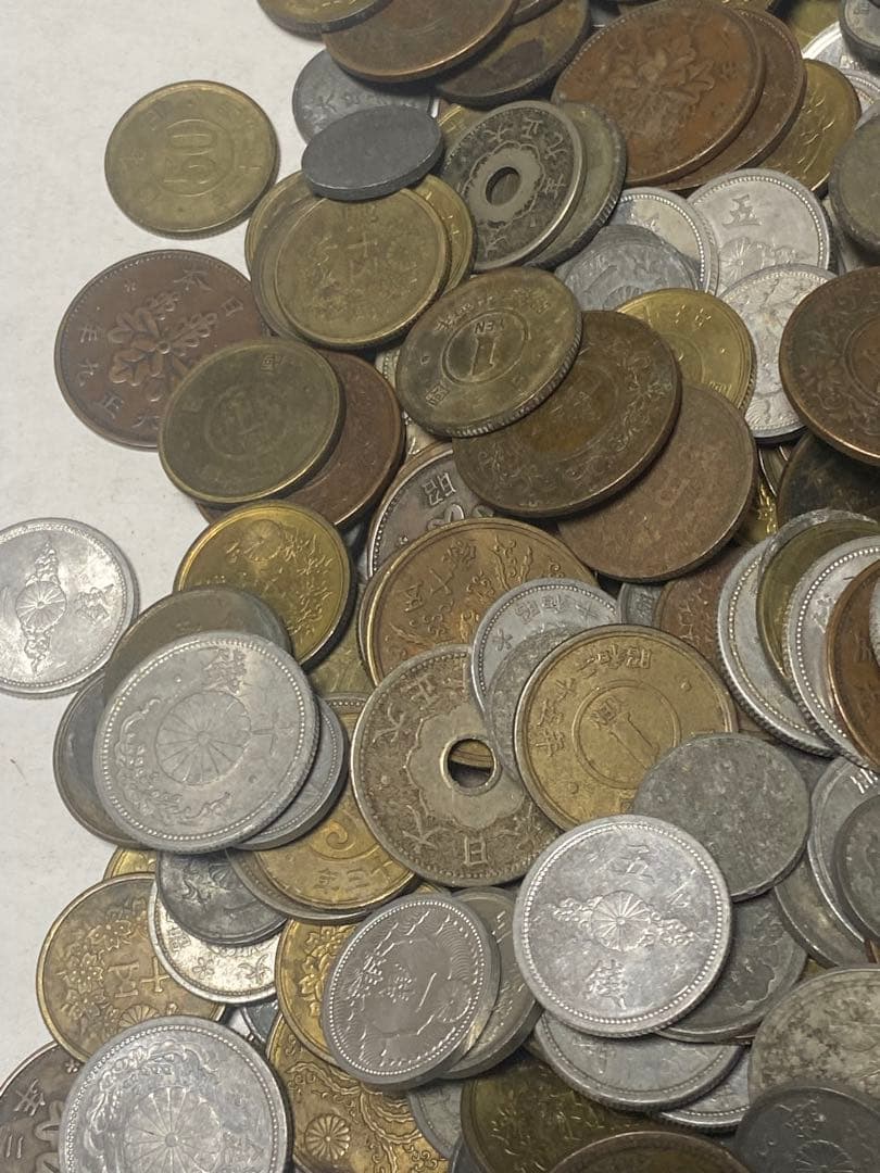 古銭 銅貨黄銅貨青銅貨ニッケル貨錫貨アルミ貨など大量 2.5㎏ NO.64