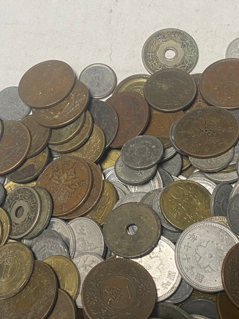 古銭 銅貨黄銅貨青銅貨ニッケル貨錫貨アルミ貨など大量 2.5㎏ NO.64