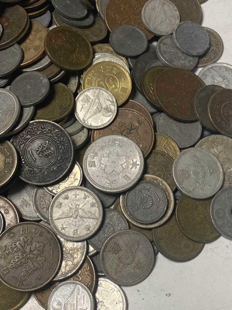 古銭 銅貨黄銅貨青銅貨ニッケル貨錫貨アルミ貨など大量 2.5㎏ NO.64