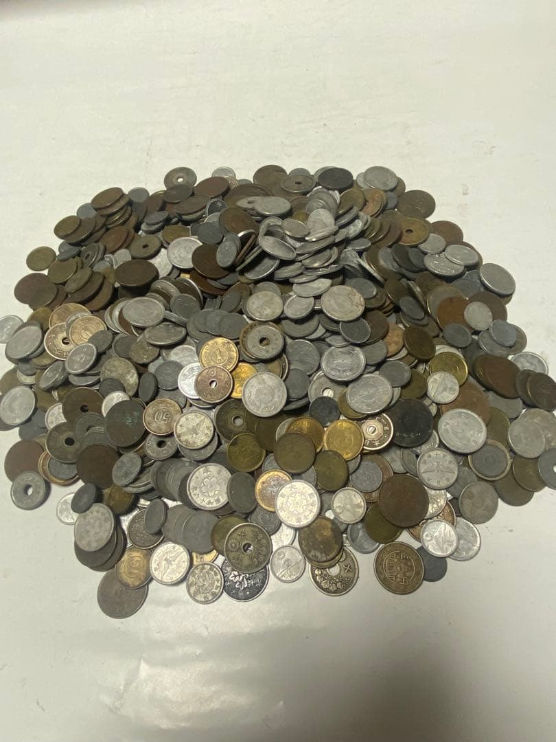 古銭 銅貨黄銅貨青銅貨ニッケル貨錫貨アルミ貨など大量 2.5㎏ NO.64