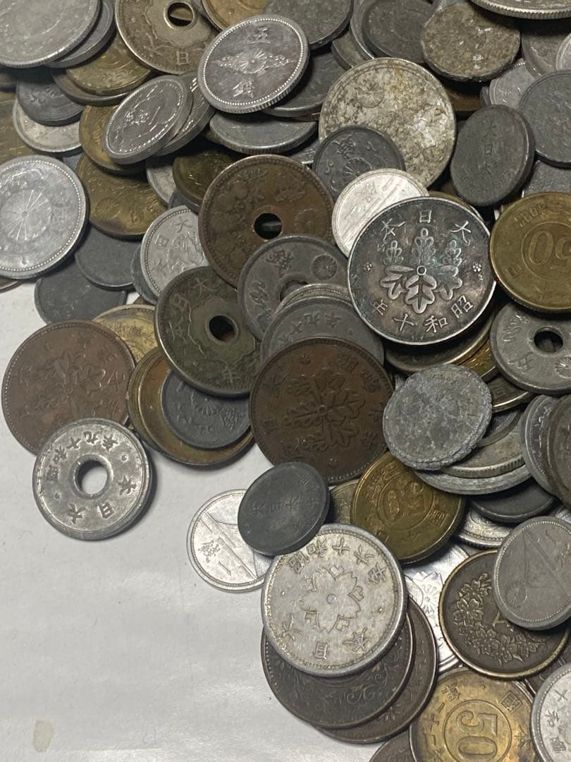 古銭 銅貨黄銅貨青銅貨ニッケル貨錫貨アルミ貨など大量 2.5㎏ NO.64
