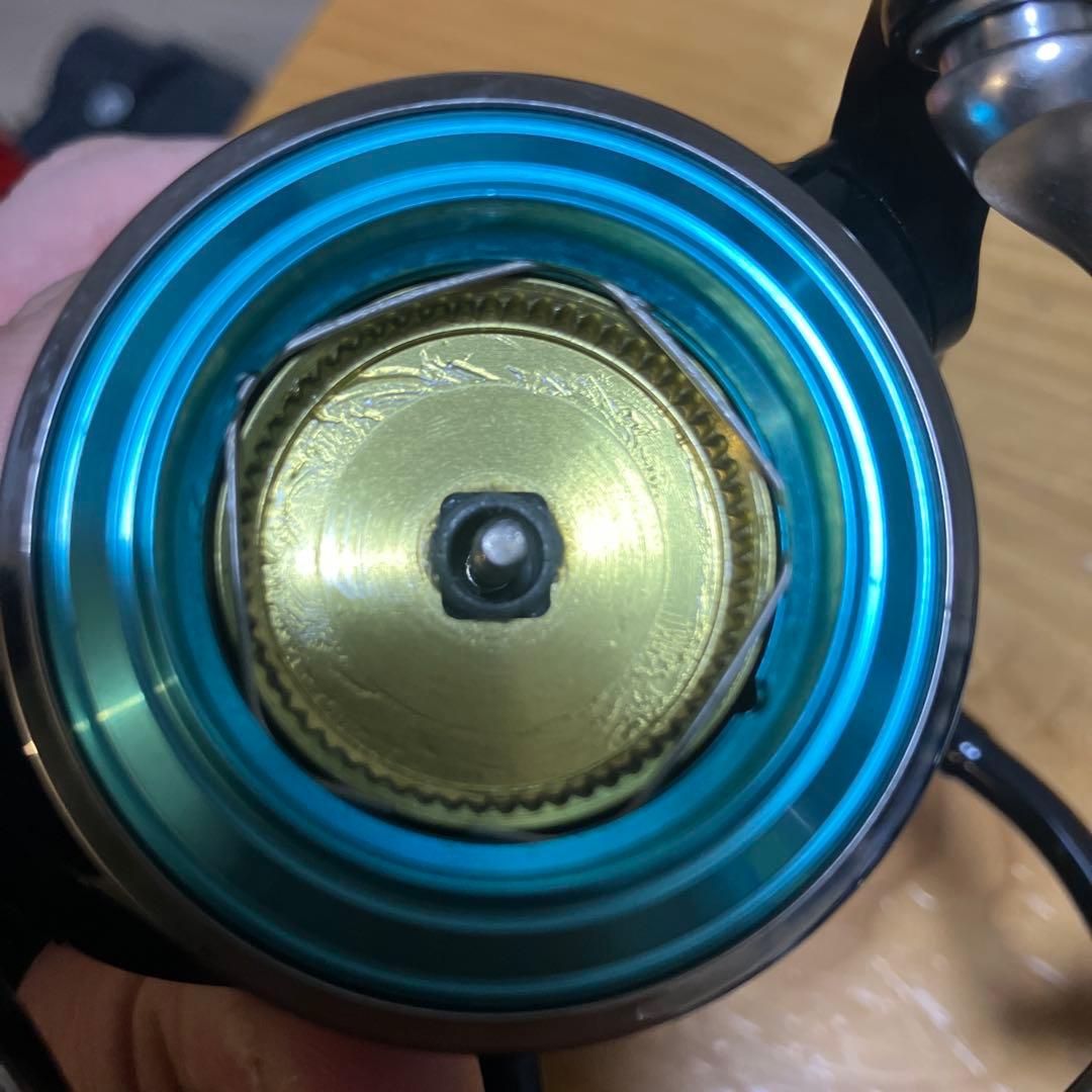 ダイワ スピニングリール エメラルダス2508PEスピニングリール　DAIWA