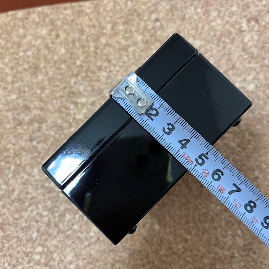 馬の装飾が施された高岡漆器　螺鈿ボックス