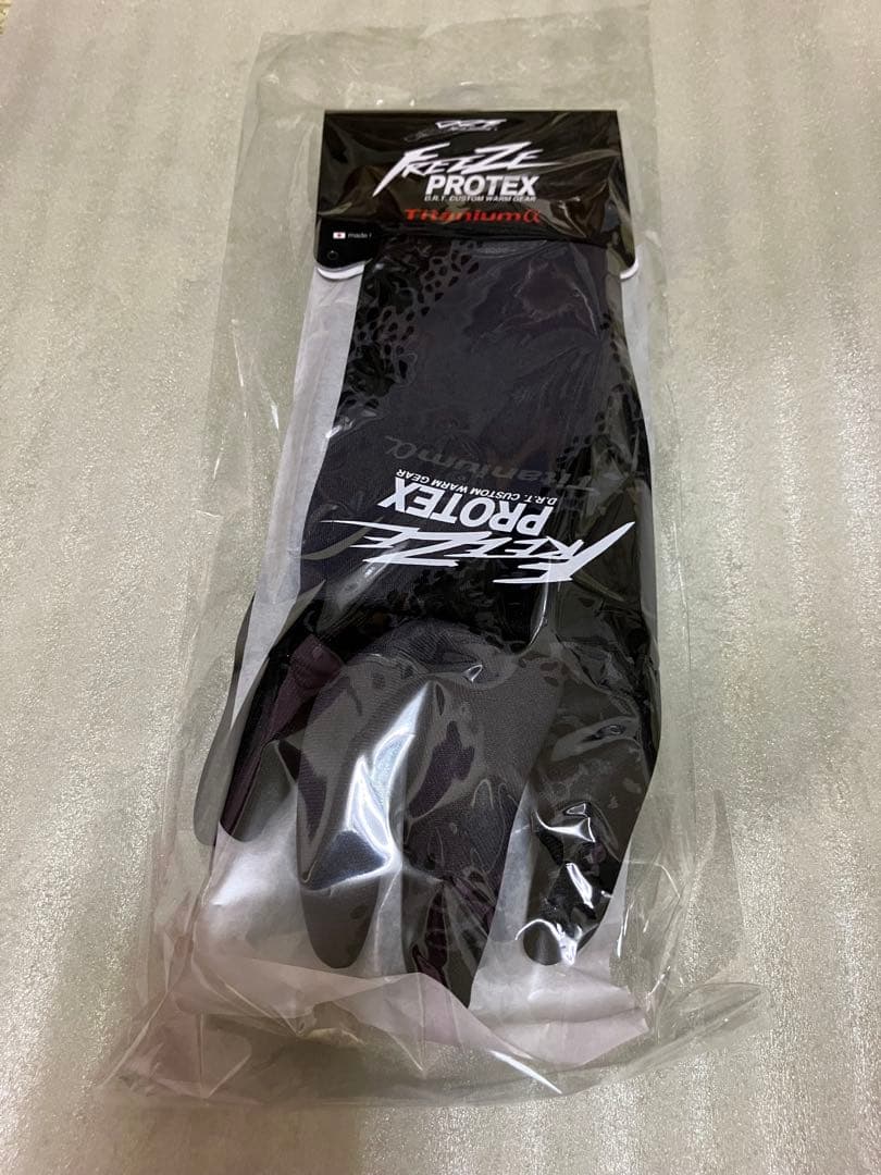 S グローブ　DRT フリーズプロテックス GLAY & BLACK