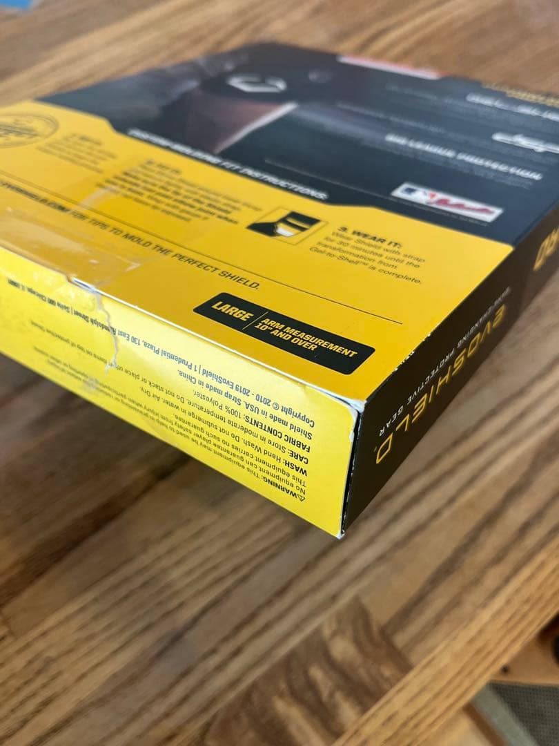EVOSHIELD エルボーガード SRZ-1 左右兼用 大人用 スカーレット
