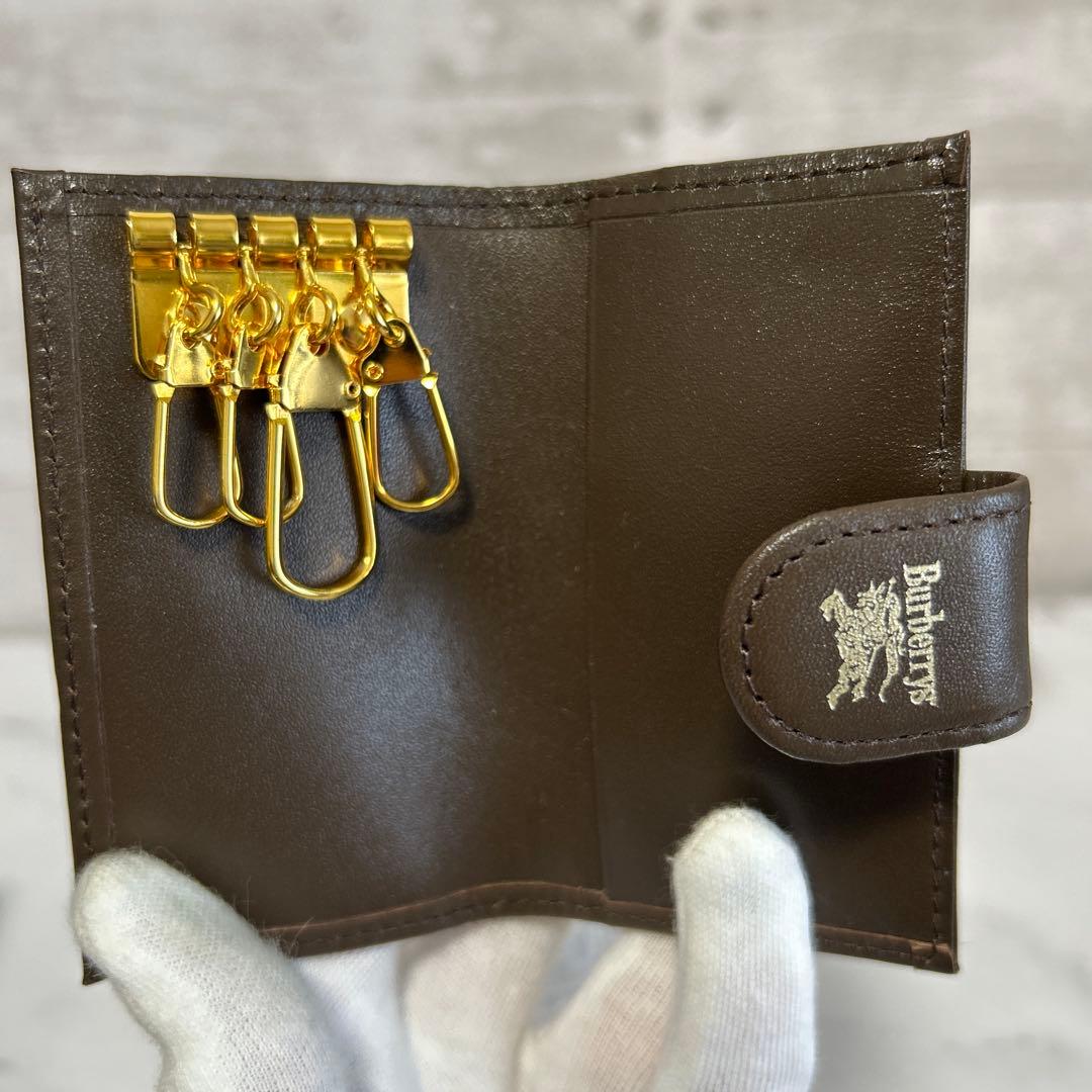 新品未使用　バーバリー Burberry 4連キーケース ノバチェック