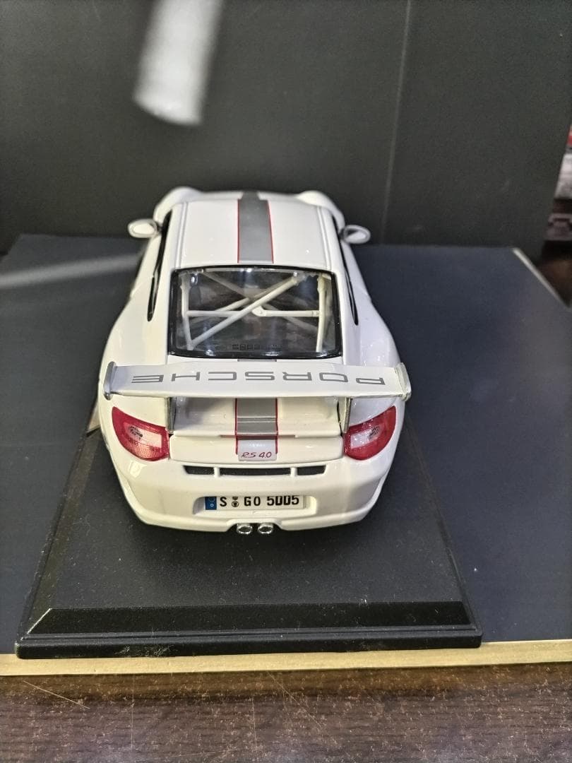 お買い得品 Porsche 911 GT3 RS 4.0 1/18