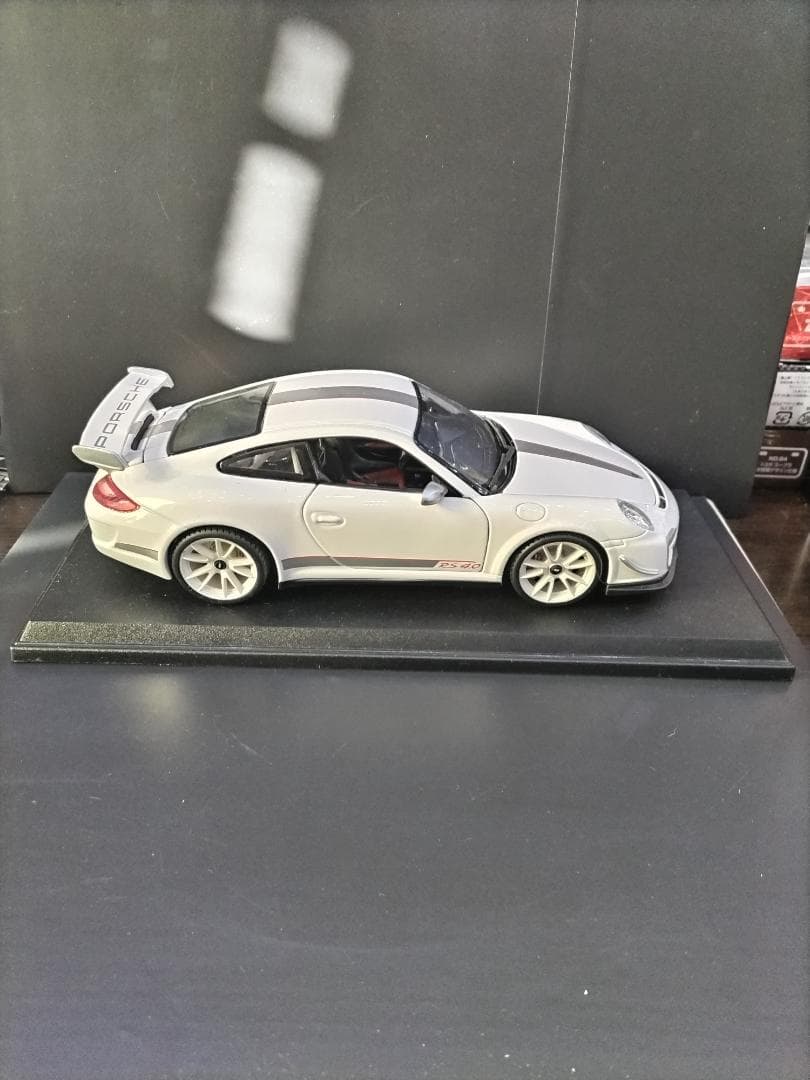お買い得品 Porsche 911 GT3 RS 4.0 1/18