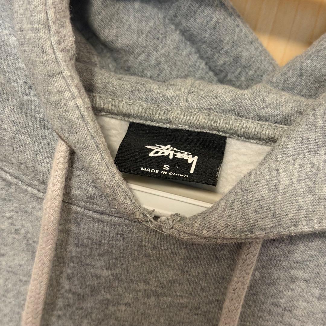 Stüssy グレー パーカー