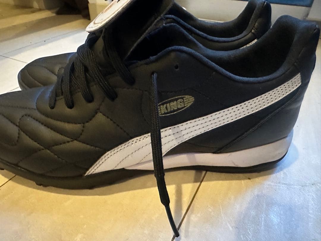 す*ん様 PUMA KING ブラック サッカーシューズ