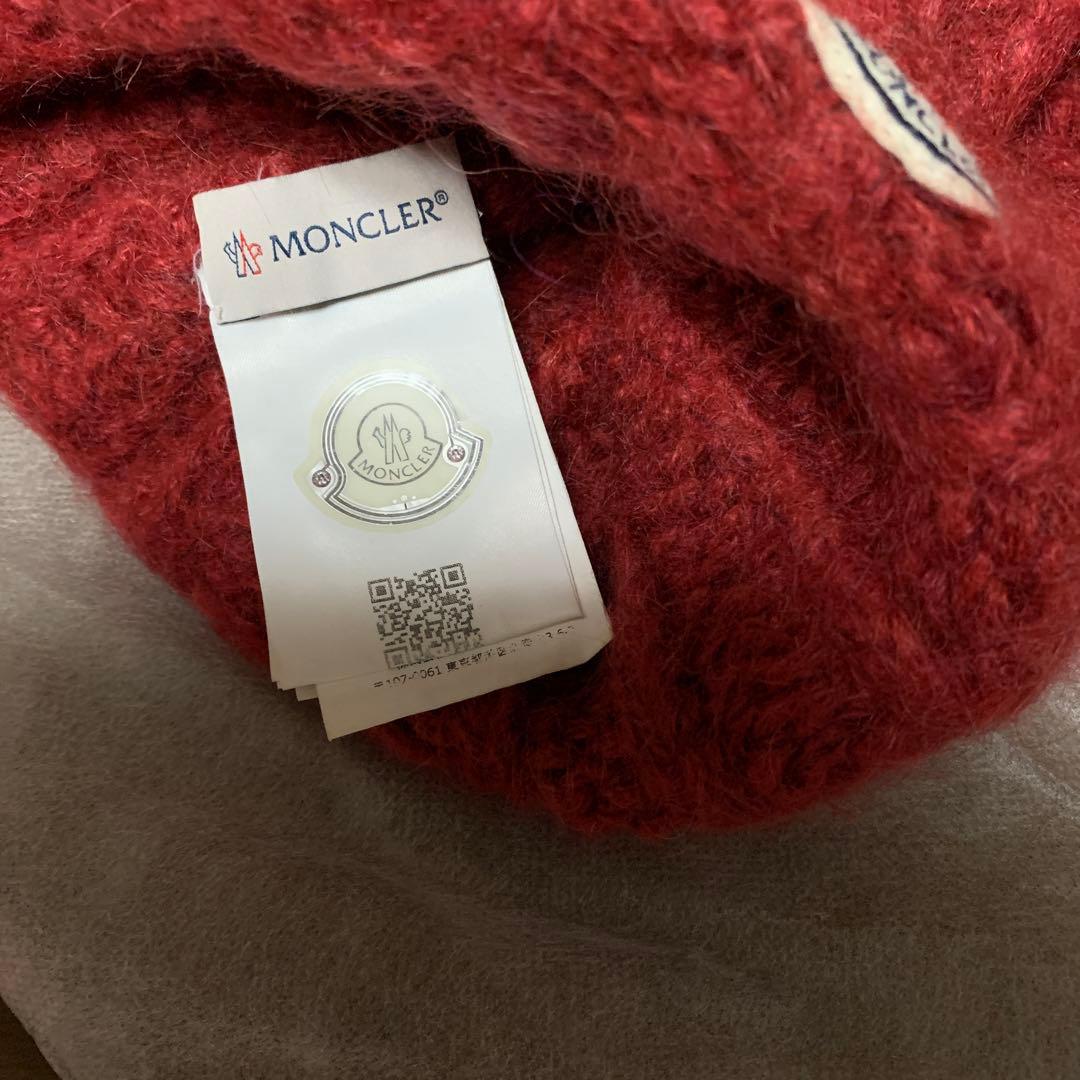 MONCLER ニット帽　赤
