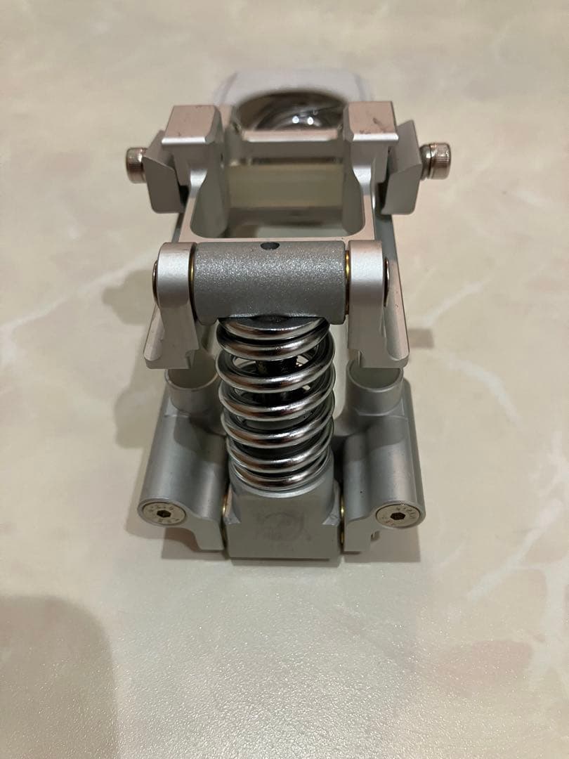 Air Seat サドル用サスペンション