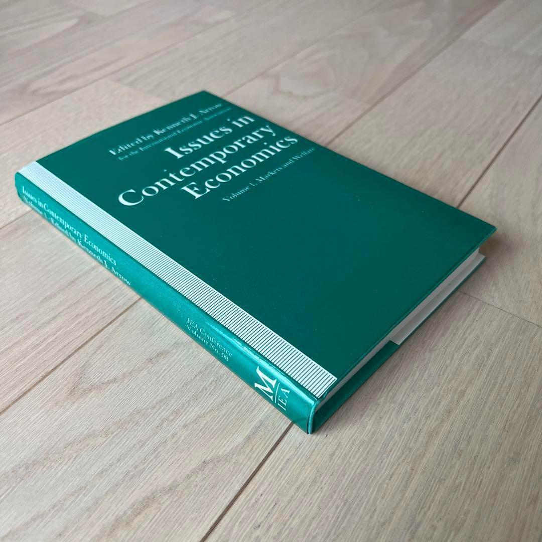 洋書 Issues in Contemporary Economics