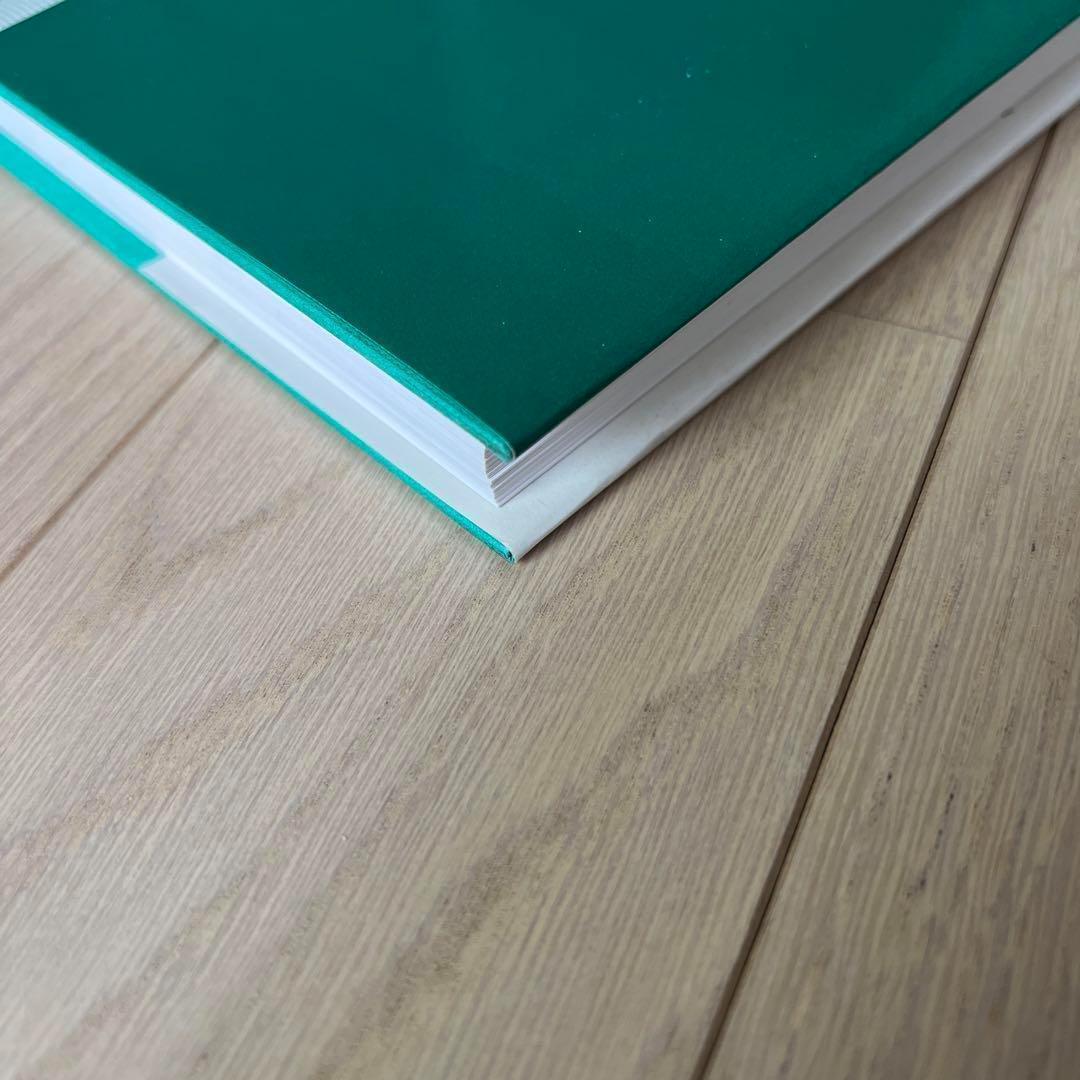洋書 Issues in Contemporary Economics