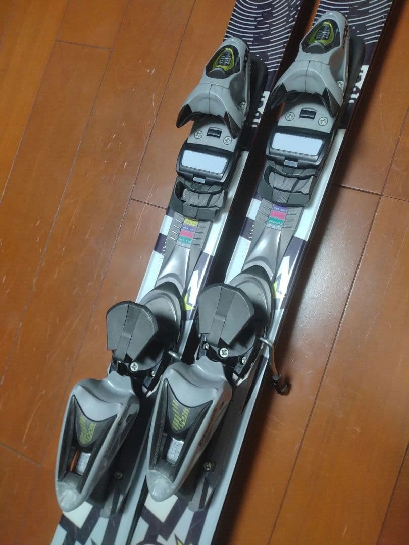 【フリースタイル☆】150cm　Kissmarkスキー板♪　ツインチップ！