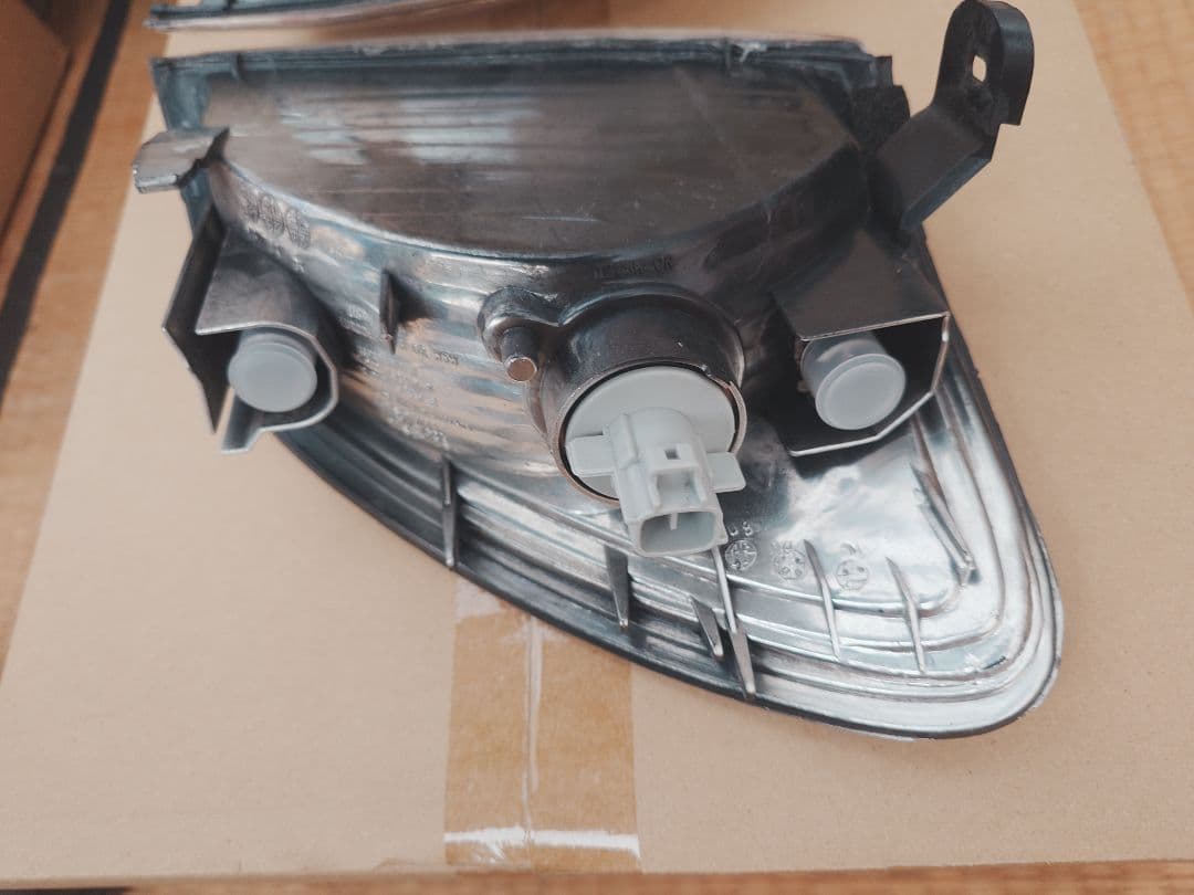 トヨタ　ランドクルーザー100　コーナーランプ　DEPO