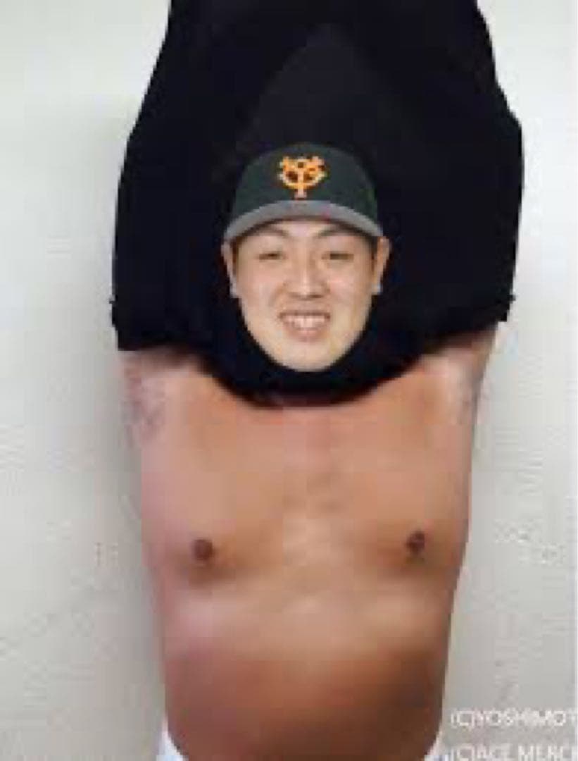 岡本和真　「体モノマネTシャツBOTY」 GIANTS 顔プリント Tシャツ