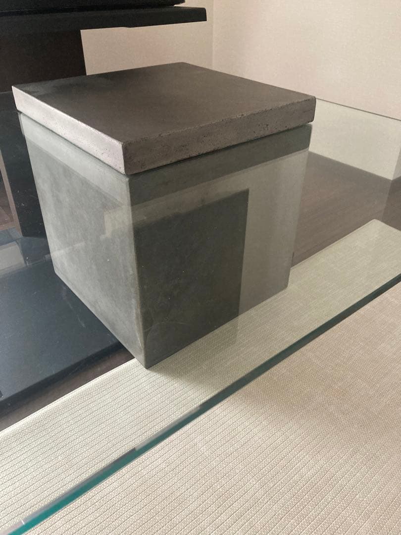 【送料込】大人気　moda en casa FLYING table ガラス