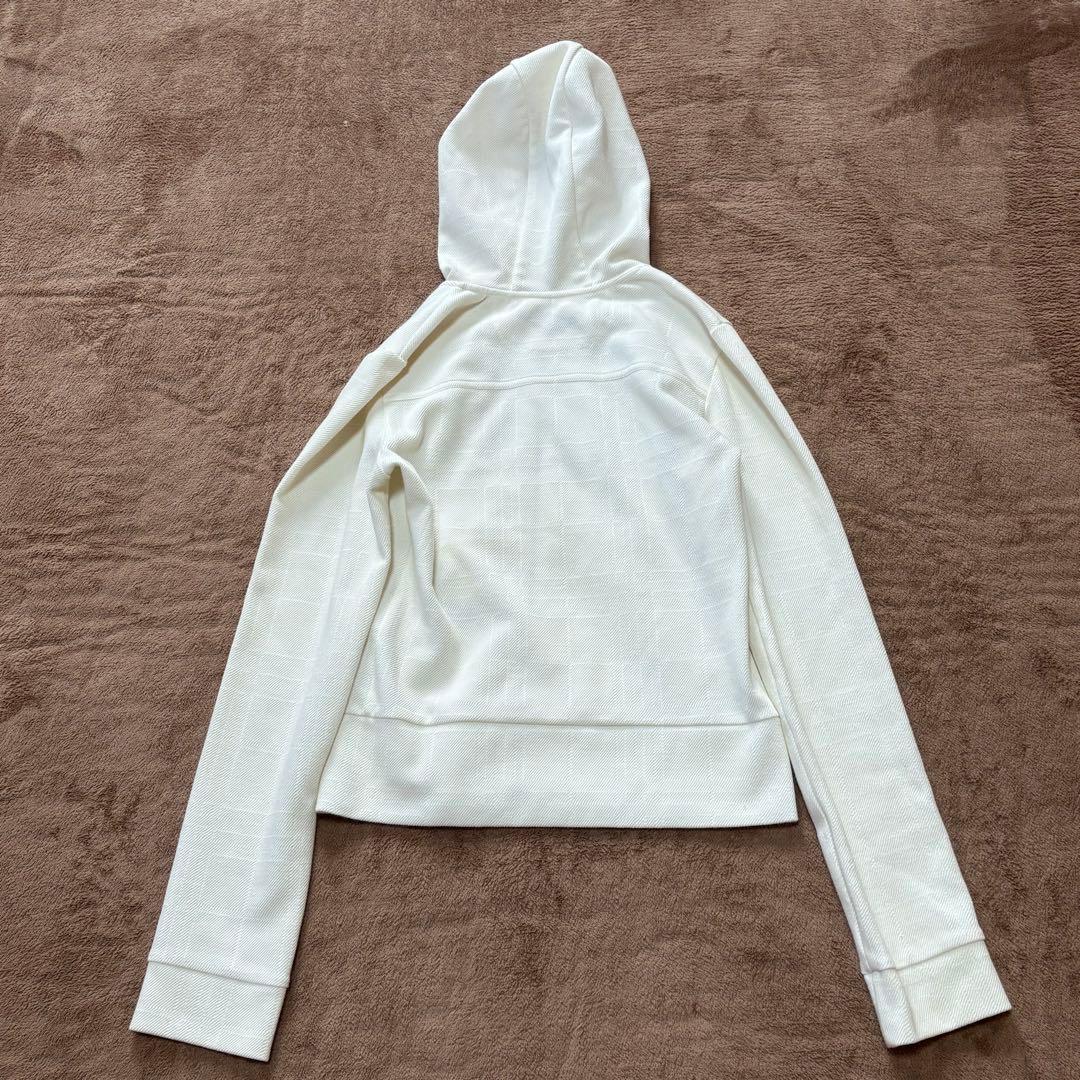⭐️BURBERRY LONDON⭐️BLUE LABELフルジップパーカー 白