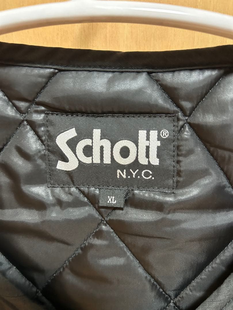 Schott ブラック キルティングダウンベスト