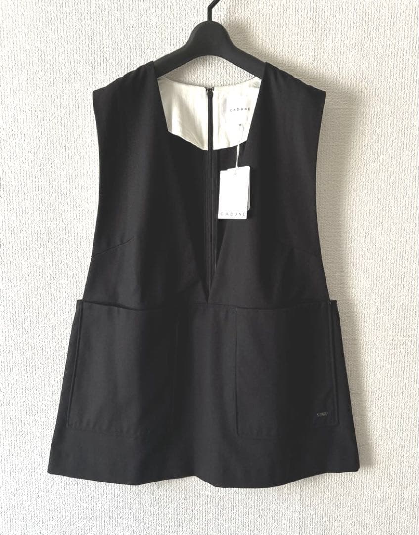 【CADUNE】 新品✴︎川上桃子さんコラボ　ジレ ブラック 38