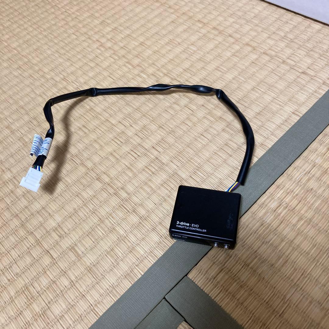 pivot 3-drive EVO スロットルコントローラー