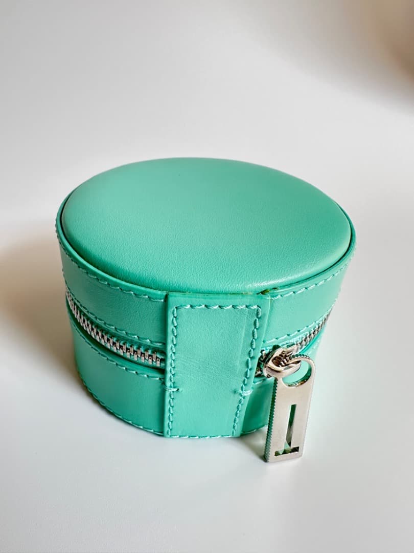 お値下げ中【新品】 Tiffany ティファニー レザー ジュエリーケース