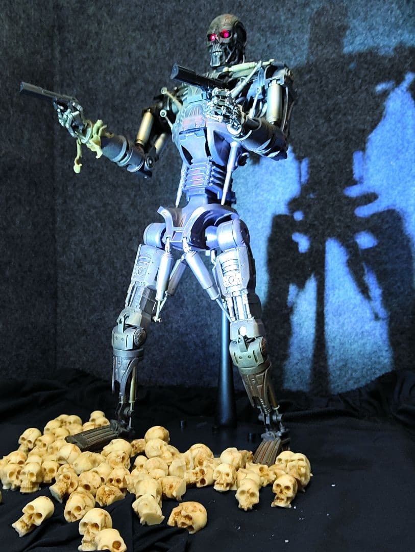 HOTTOYs、ターミネーター1/6[T−600本体]のみ!
