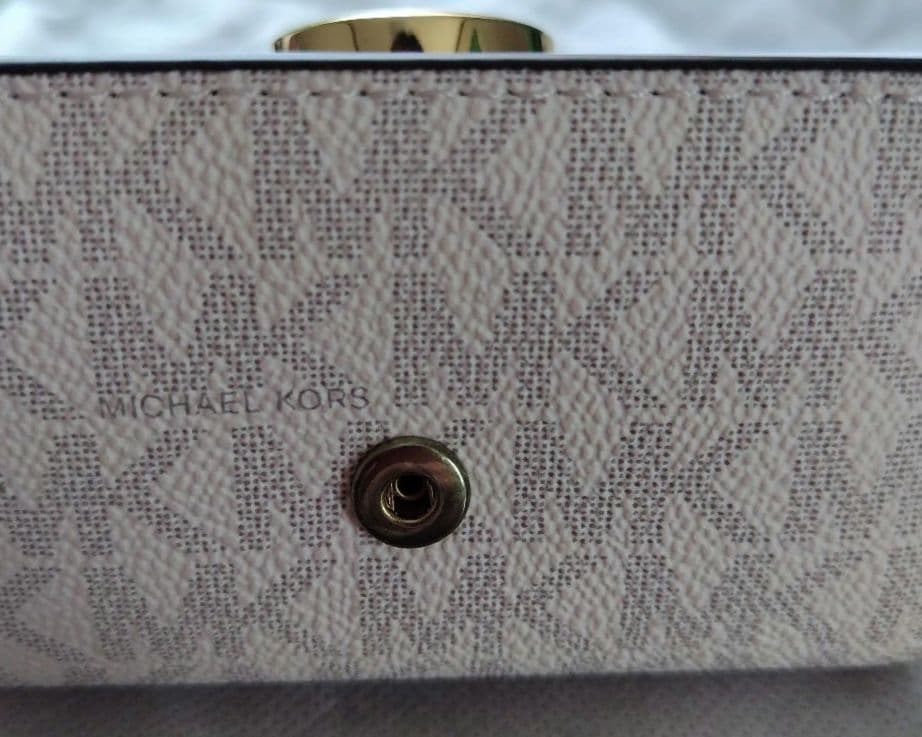 MICHAEL KORS ホワイト グレー キーケース