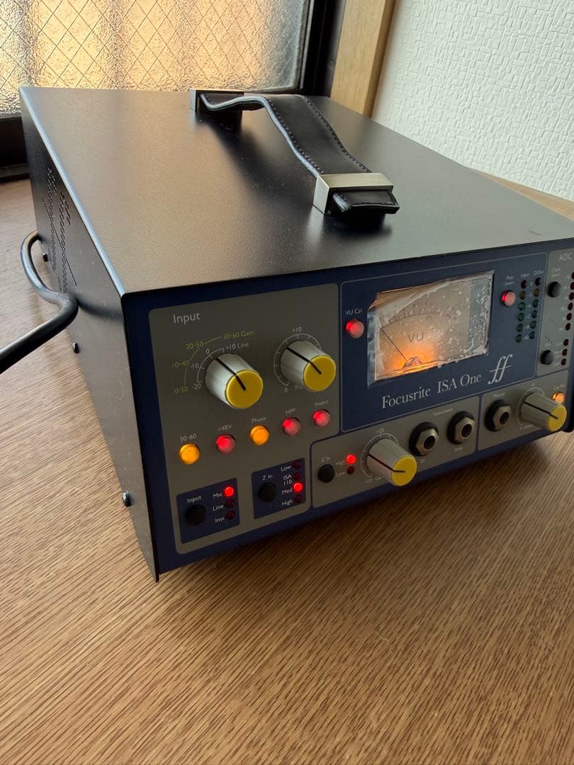 ほぼ使用なし　Focusrite ISA One アナログマイクプリアンプ
