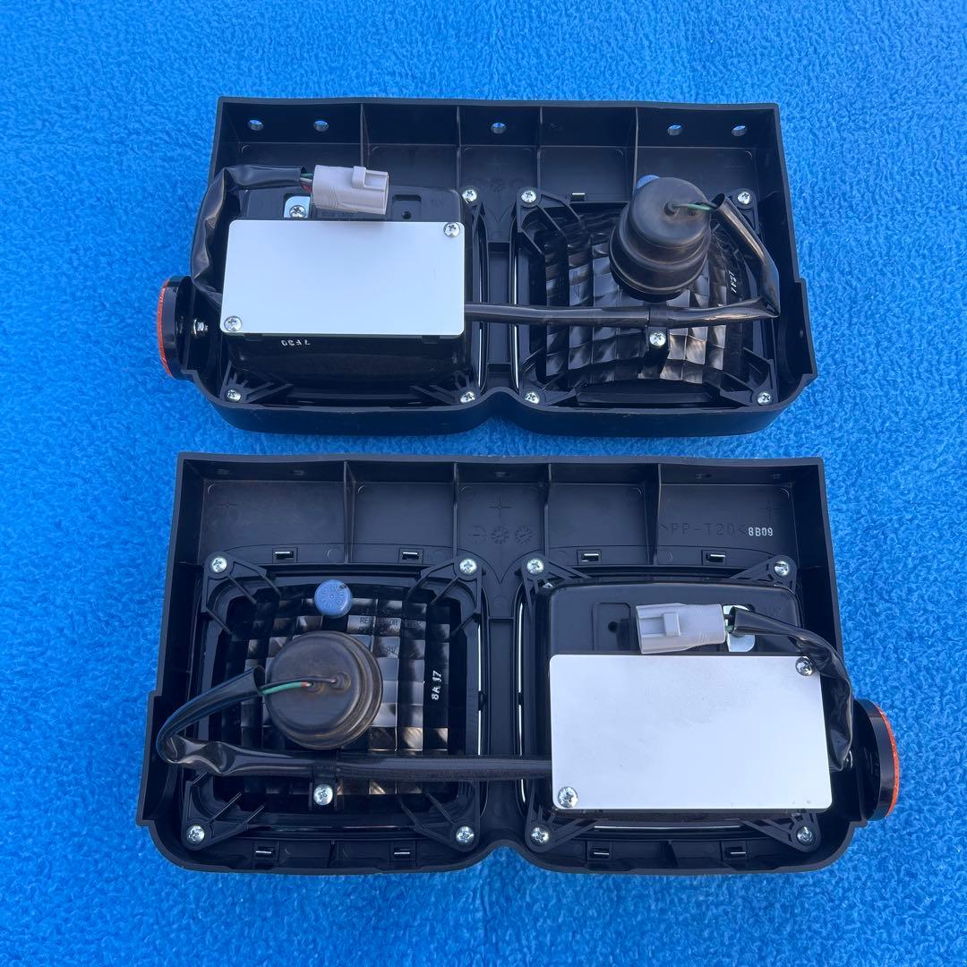 新車外し　いすゞオプション　ICL 2連LEDテール クリアータイプ
