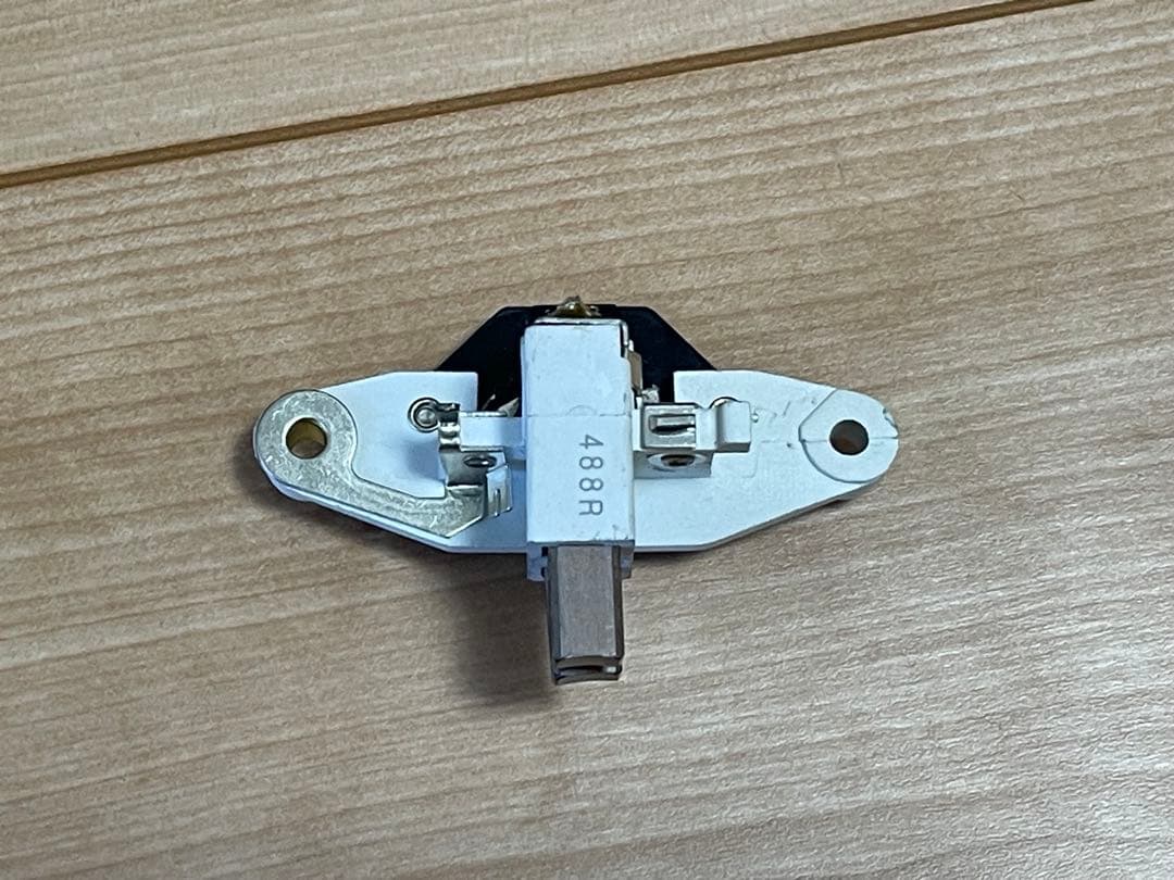 ICレギュレター ヴァナゴン VANAGON T3 カラベル オルタネーター