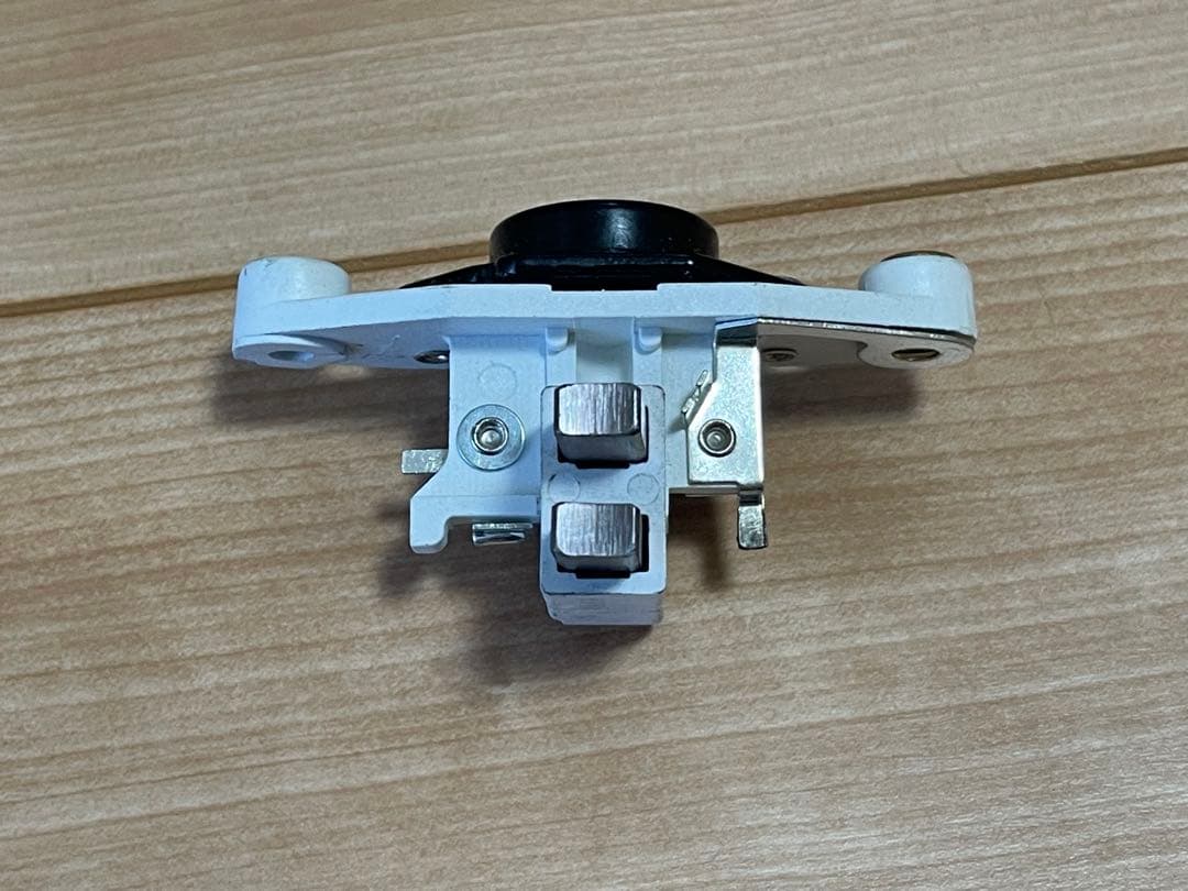 ICレギュレター ヴァナゴン VANAGON T3 カラベル オルタネーター
