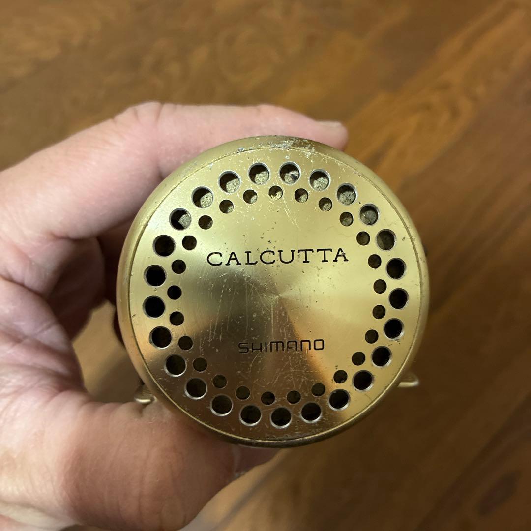 SHIMANO CALCUTTA ゴールド ベイトリール