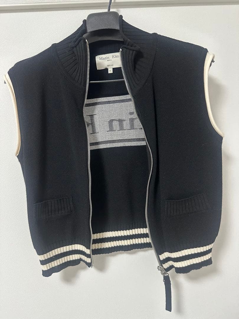 美品Matin Kim 正規品ニットベスト Sサイズ